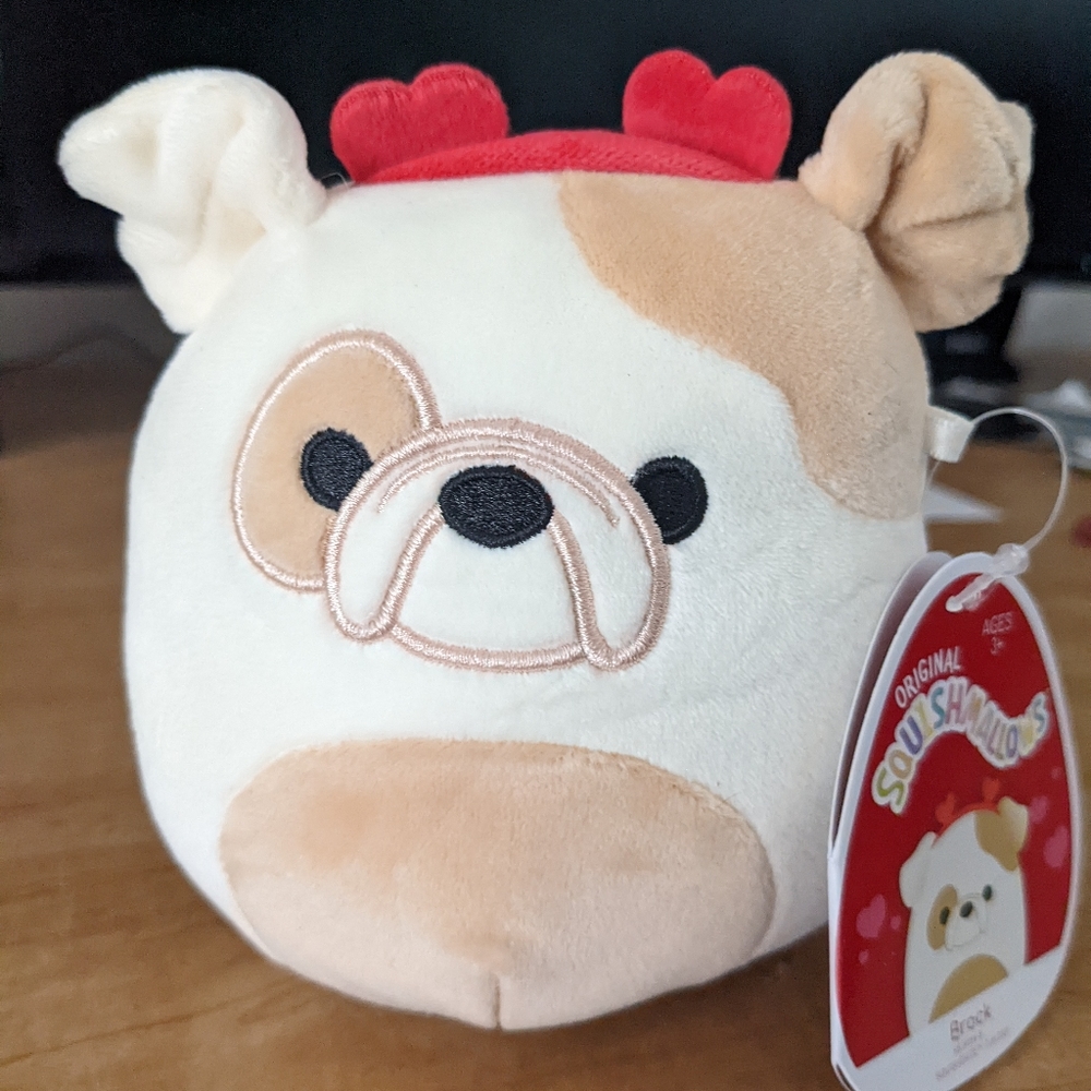 Brock the bulldog squishmallow 4.5in Valentine's day